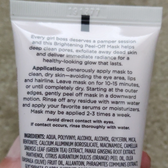 PÜR x Barbie Peel-Off Mask - Picture 3 of 4